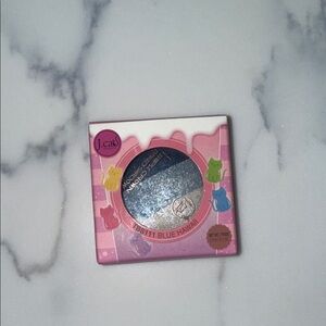 Le Crown Blue Hawaii Shimmery Blue Eyeshadow
